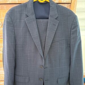 Jos A Bank Suit